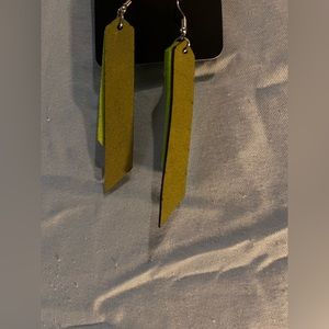 Soft greens make you look like a Queen!